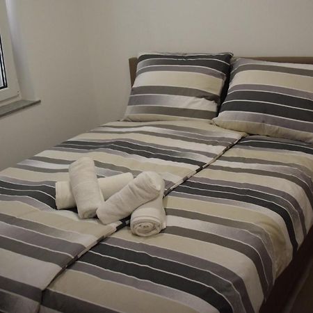 White Apartment Izola Ngoại thất bức ảnh